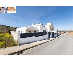 Villa de Diseño en Cañadas del Parque
