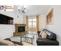OPORTUNIDAD ÚNICA EN HUÉTOR VEGA – CHALET PAREADO CON PISCINA!