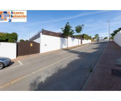 ESPECTACULAR CHALET CAMPO DE GOLF LAS GABIAS CON PARCELA ADICIONAL