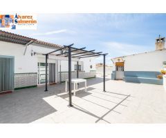 VIVIENDA EN PLANTA BAJA CON MÁS DE 300 METROS DE SOLAR