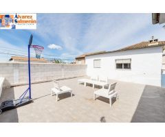 VIVIENDA EN PLANTA BAJA CON MÁS DE 300 METROS DE SOLAR