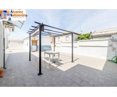 VIVIENDA EN PLANTA BAJA CON MÁS DE 300 METROS DE SOLAR