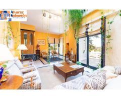 Exclusiva vivienda en El Serrallo con jardín, apartamento independiente y espectaculares vistas
