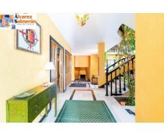 Exclusiva vivienda en El Serrallo con jardín, apartamento independiente y espectaculares vistas