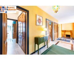 Exclusiva vivienda en El Serrallo con jardín, apartamento independiente y espectaculares vistas