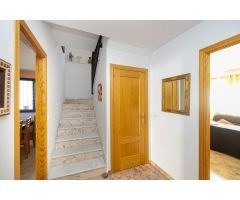 Chalet independiente de 4 dormitorios en Nuevo Jun. Seminuevo