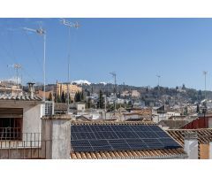 Ático Dúplex Premium en el Corazón de Granada: Lujo, Espacio y Vistas de Ensueño.