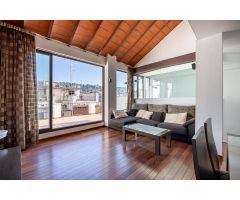 Ático Dúplex Premium en el Corazón de Granada: Lujo, Espacio y Vistas de Ensueño.