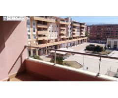 Plaza Ciudad de los Cármenes con garaje y trastero