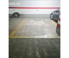 PLAZA DE GARAJE EN RUZAFA PARA COCHE MEDIANO