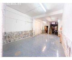 BAJO COMERCIAL EN RUZAFA CON PATIO TRASERO DE 10M2, AMPLIO JUNTO AL PARQUE CENTRAL