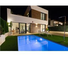 VILLA EN ZONA EL AMERADOR.EL CAMPELLO.