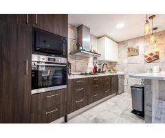 Casa de pueblo completamente reformada con 3 dormitorios