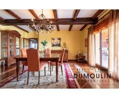 Gran villa de 516m2 de vivienda y 10.791m2 de parcela!! En Los Montesinos!!