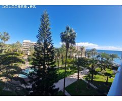 A 50m de la playa de Los Locos en Urb .El Palmeral