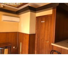 Casa en esquina con Local comercial en Avenida Hispanidad