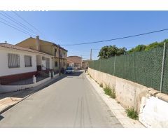 ADOSADO CON PISCINA EN TIENA (MOCLIN)