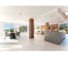 VILLA DE OBRA NUEVA EN SANTA PONSA