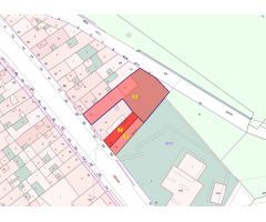 Solar urbano de 711 m2 en Oliva