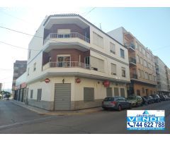 Bar + 2 viviendas en venta en el centro de La Font dEn Carrós