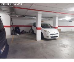Plaza de garge en Oliva