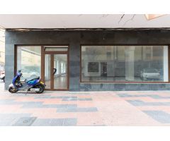 LOCAL COMERCIAL EN PLENO CENTRO DE ALMUÑECAR