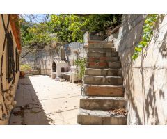 Finca con frutales, vistas y construcciones