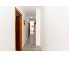 Finca con frutales, vistas y construcciones