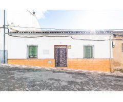 CASA DE PUEBLO EN ZUJAIRA