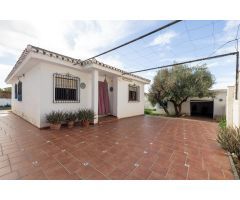 CASA EN PLANTA BAJA CON TERRENO EN ALBAYCÍN
