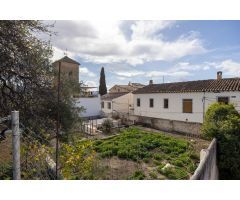 CASA EN PLANTA BAJA CON TERRENO EN ALBAYCÍN