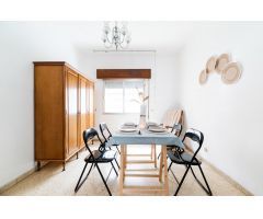 ¡Oportunidad en Maracena! Crea la casa de tus sueños en una ubicación inmejorable.