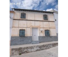 ¡Gran oportunidad en el centro de Íllora!