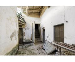 GRAN VIVIENDA PARA REFORMAR EN EL CENTRO DE DILAR