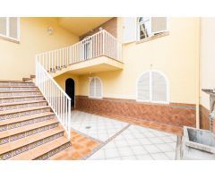 Casa en Venta en Olivares de Júcar, Granada