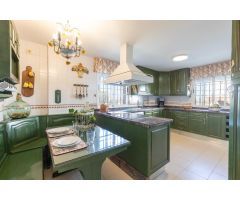 Chalet en Venta en La Zubia, Granada