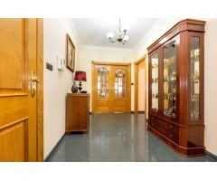 CASA MAS LOCAL COMERCIAL EN UNA DE LAS MEJORES CALLES DE MORALEDA DE ZAFAYONA