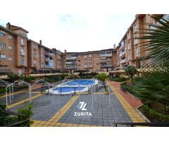 Piso con terraza, cochera y trastero en Parque Azahara