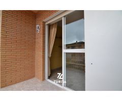 Piso con terraza, cochera y trastero en Parque Azahara