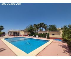 CHALET CON CASA DE INVITADOS