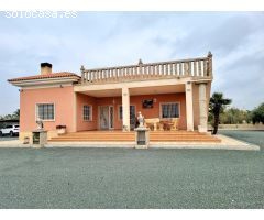 ¡EXCELENTE CHALET UBICADO EN PARTIDA JUBALCOY!