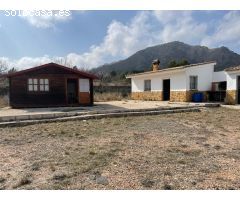 CASA EN LA ROMANETA ZONA CAVARRASA