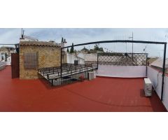 CASA MAGNÍFICA AL LADO DE LA MEZQUITA