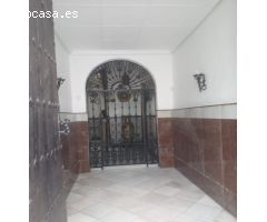 CASA MAGNÍFICA AL LADO DE LA MEZQUITA