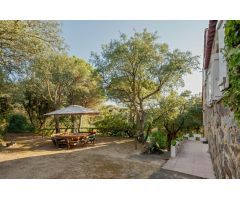 Espectacular casa con 4 Hectáreas de terreno y gran piscina en Castell dAro/SAgaró