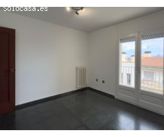 Piso muy céntrico de 4 habitaciones con plaza de parking doble y 2 terrazas