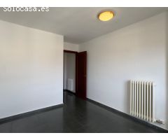 Piso muy céntrico de 4 habitaciones con plaza de parking doble y 2 terrazas