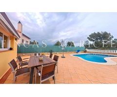 Chalet en Venta en Canyelles, Barcelona