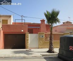 Chalet en Venta en Miramar, Valencia