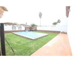 Chalet en Venta en Chiclana de la Frontera, Cádiz
